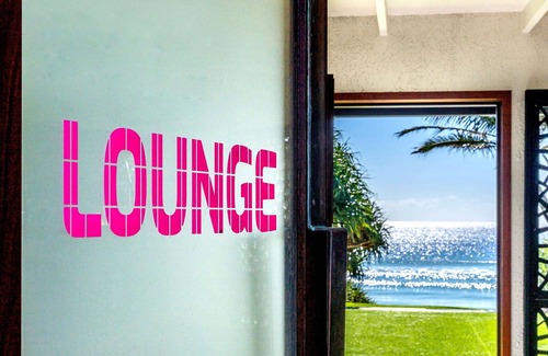 Byron Bay House | Luxury Villas Pacific House Byron Bay (Access to Beach)