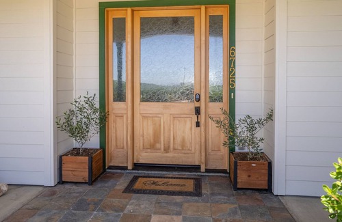 San Miguel House | Luxury Vineyard Estate-Incredible Sunset Views--3 Night Minimum!