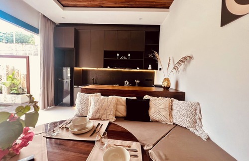 Kuta Villa | Luxury VIP Villa in the center of Kuta Lombok with private pool and garden