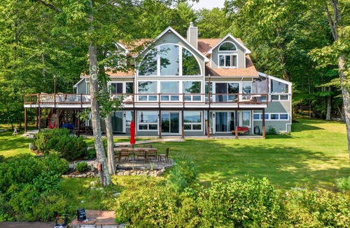 Moultonborough House | Luxury Waterfront Home in Windermere Estates