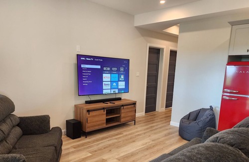 Armour Cottage | Luxury Waterfront Cottage on beautiful Little Doe Lake