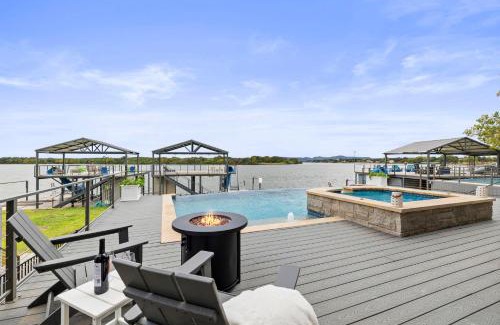 Kingsland House | Luxury Waterfront Home with Swimming Pool Hot Tub and 2 Boat Slips