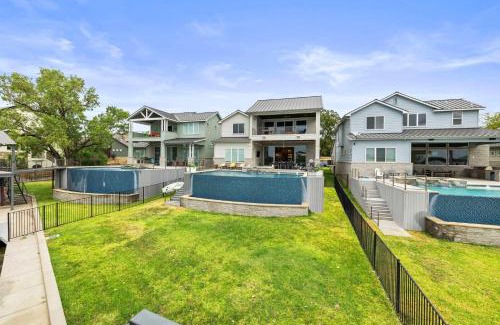 Kingsland House | Luxury Waterfront Home with Swimming Pool Hot Tub and 2 Boat Slips