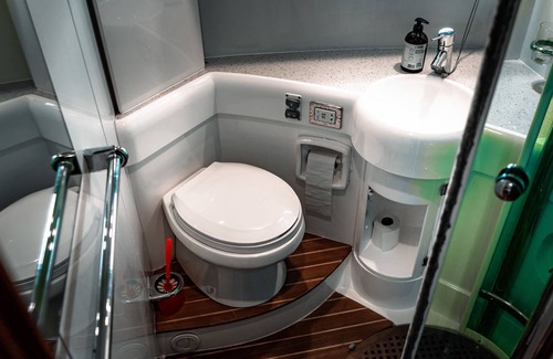 Central Stockholm Boat Rental | Luxury Yacht in Strandvägen