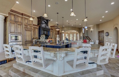 Zion National Park East Entrance Villa | Luxury Zion Villa, Epic Views, Gourmet kitchen, Hot tub, Great Family Retreat