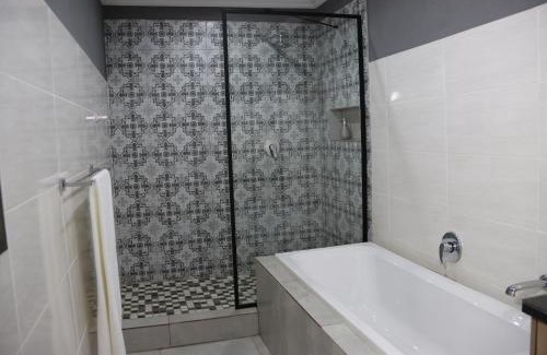 Zeerust House | Luxuryo