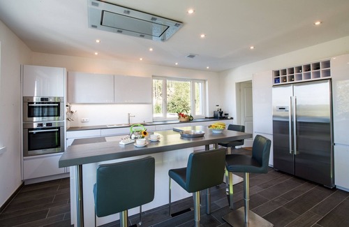 Schauenstein Apartment | Luxus-Ferienwohnung (260qm) mit 160qm großer Sonnenterrasse und exklusivster technischer Ausstattung