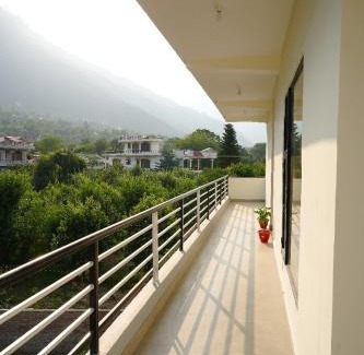 Mohal Apartment | LVMR Midtown Studio Apartment