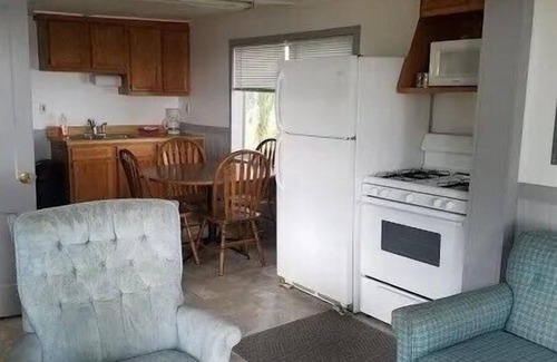 Houghton Lake Cabin | Lyman's Cozy Lakefront Cottage