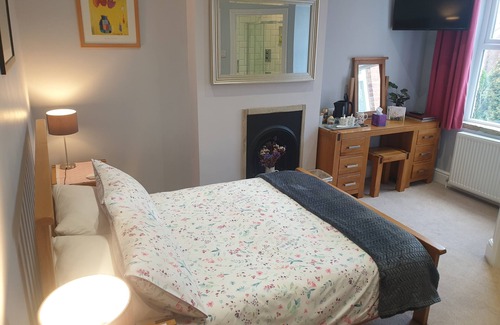 Penistone Bed & Breakfast | Lyndene