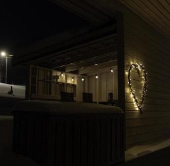 Koppangen Villa | Lyngen Flexible Living - Alpine cabins at the start of the mountain