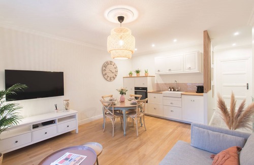 Richard Vitton - Chambovet Apartment | LYON 3, Quartier typique de LYON - 3 rooms 10 min from Part Dieu train station