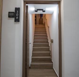 Vozdovac Apartment | M Corner