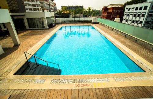 Tatabad Hotel | M Inn