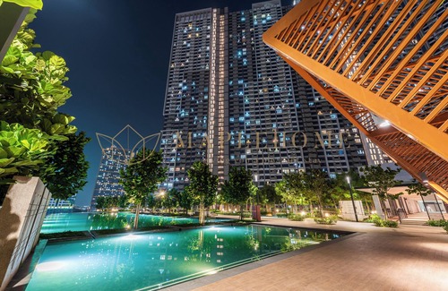 Taman Pertama Apartment | M Vertica Premier Suites Kuala Lumpur