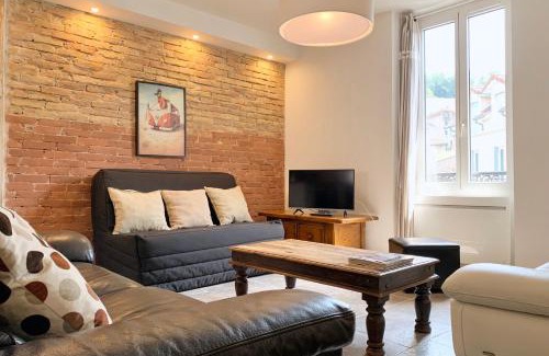 Voiron Apartment | #M0 Le charme voironnais T3 6 persons City center