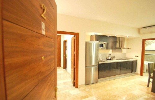El Arenal Apartment | M2. 2 bedrooms Apartment with Balcony/WIFI/Air Conditioning/Kitchen in Historic Center
