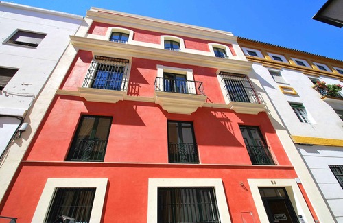 El Arenal Apartment | M2. 2 bedrooms Apartment with Balcony/WIFI/Air Conditioning/Kitchen in Historic Center