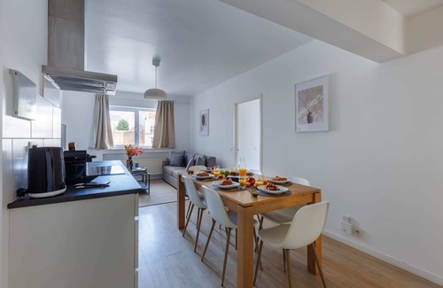 Wijk van de Squares Apartment | MA - Charlemagne I - Two Bedroom Apartment, Sleeps 6