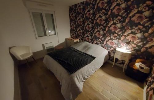 Acquigny House | ma jolie maison , jardin privé , non accessible personne à mobilité réduite