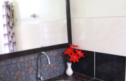 Puerto Princesa City Centre House | Mabini Pensione