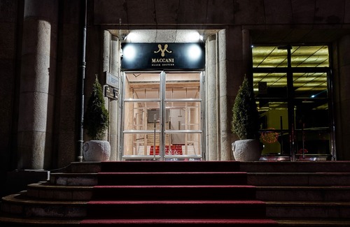 Stari Grad Hotel | Maccani Black Luxury Suites