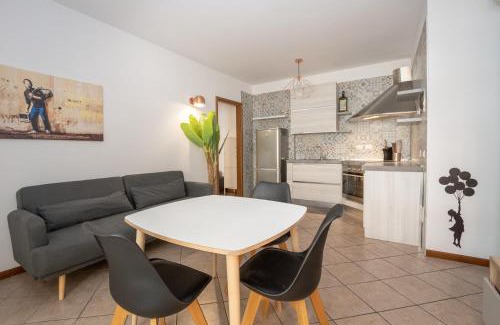 Zona Farini Apartment | Maciachini Modern bilo