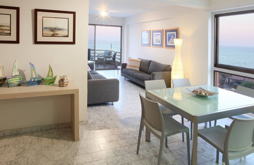 Larnaca Apartment | Mackenzie Seafront Suite
