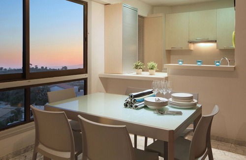 Larnaca Apartment | Mackenzie Seafront Suite