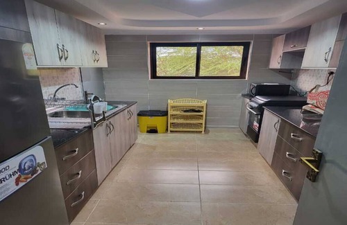 Nairobi West Apartment | Madaraka cosy suite