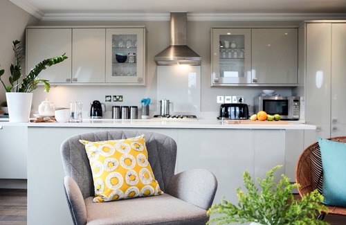 Balham Apartment | Madison Hill - White Hill House 5 - 3 bedroom flat