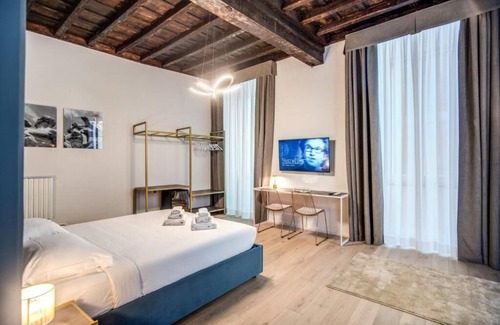 Rome City Centre House | MAGENTA COLLECTION CAPRANICA