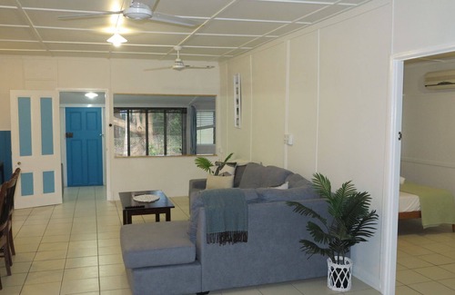 Nelly Bay Cottage | Maggie Soul - Renovated and charming cottage in beautiful Nelly Bay