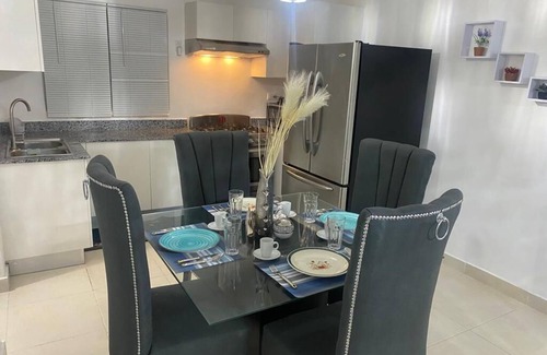 Santiago Province Apartment | Magnifico apartamento de 3 Habitaciones 4 cama,agua caliente, aire, tv smart etc