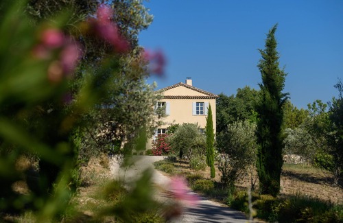 Nord House | magnificent bastide with pool and tennis walking distance from Aix en Provence