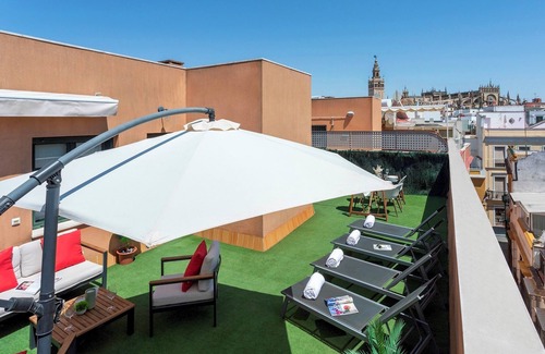 El Arenal Apartment | Magnificent Duplex with Large Private Terrace. Zaragoza III