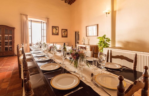 Perelada Villa | Magnificent house with pool, jacuzzi and garden 15 minutes from the beach