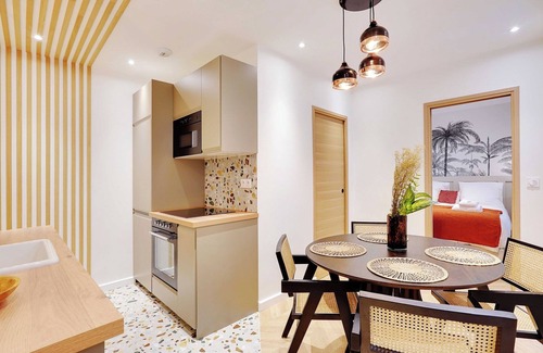 Neuilly-sur-Seine Apartment | Magnificent Apartment 1BR/4P - Arc de Triomphe