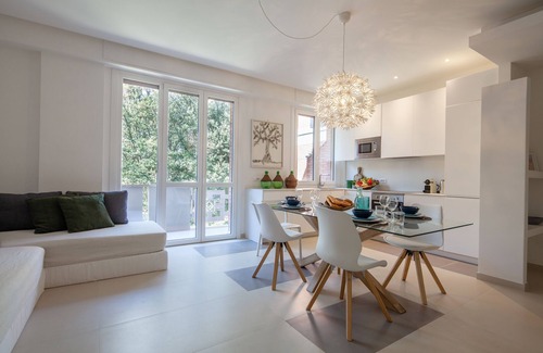 Marina di Massa Apartment | Magnificent house in the park 2 steps from the sea