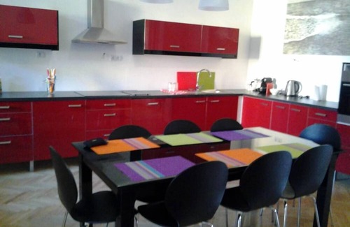 Nepszinhaz negyed Apartment | Magnificent new apartment - 5 bedrooms 3 bathrooms