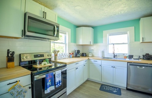 Oriental House | Magnificent Oriental Home with 3 BR/2 BA offers Oriental's history.