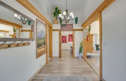 Ridgway House | Magnificent Ouray Home with Deck and Mountain Views!