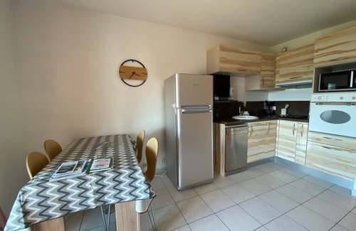 La Madrague Apartment | Magnificent studio with sea view, air conditioning and swimming pool