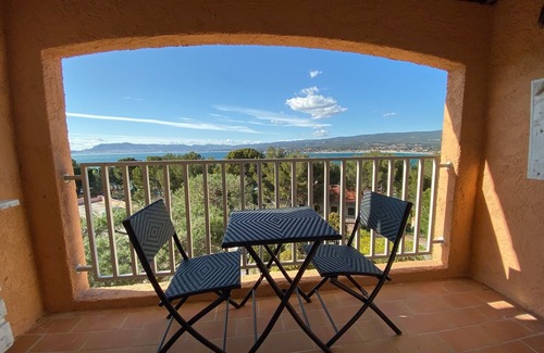 La Madrague Apartment | Magnificent studio with sea view, air conditioning and swimming pool