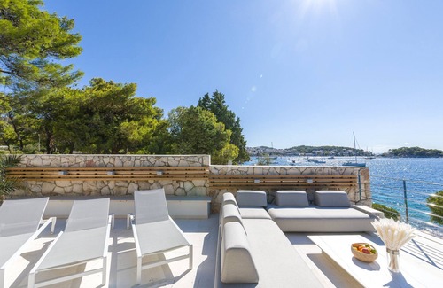 Hvar Villa | Magnificent Seafront Villa | 10 Bedrooms | Pakleni View