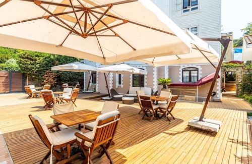 Beylerbeyi Apartment | Magnificent Studio Flat in Uskudar