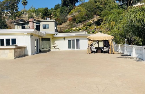 Bel Air House | Magnificent Terrace