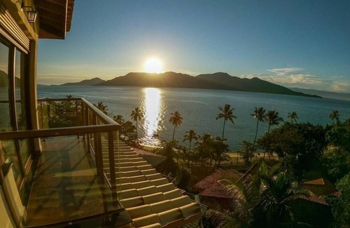 Siriuba House | Magnificent view on the beach front crab