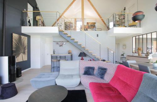 Viviers-du-Lac Villa | Magnificent villa with heated pool air conditioning