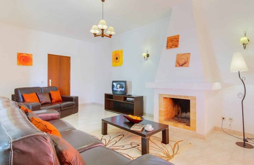 Gale Villa | Magnificent Villa Simoes Guia